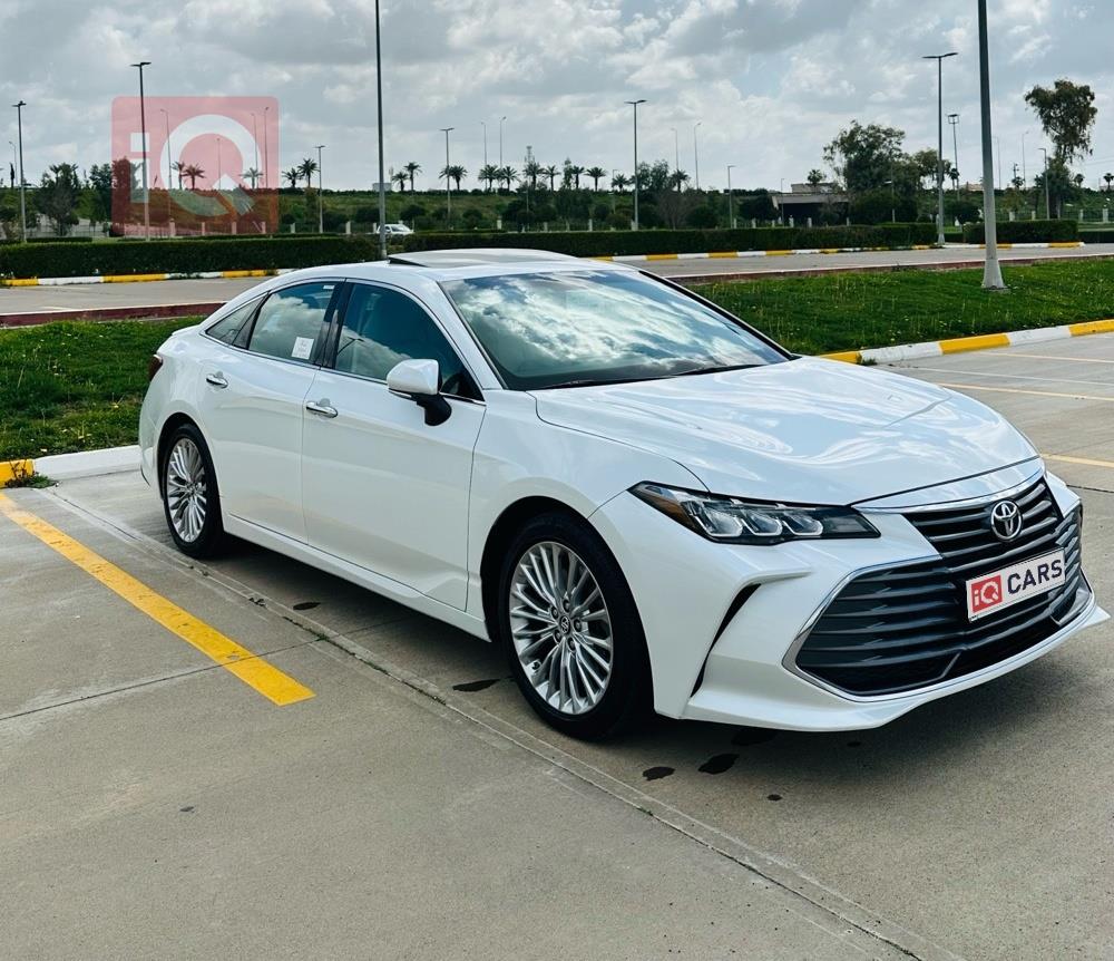 تويوتا أفالون